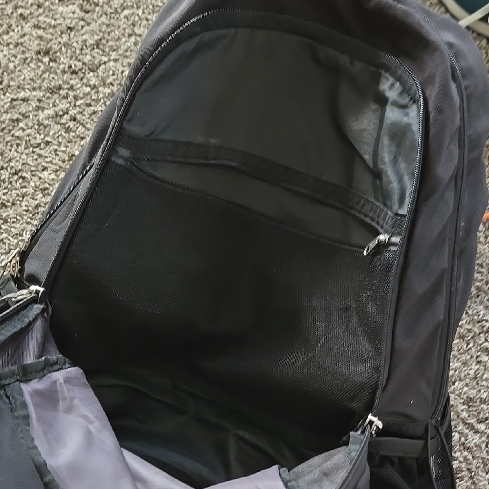 Cascade Mountain Tech Black Backpack - image 7